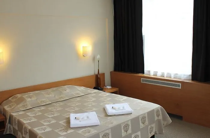 Kent Ξενοδοχείο 3*